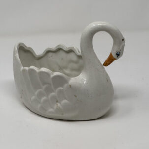 Cigno portacaramelle bianco con becco color ocra